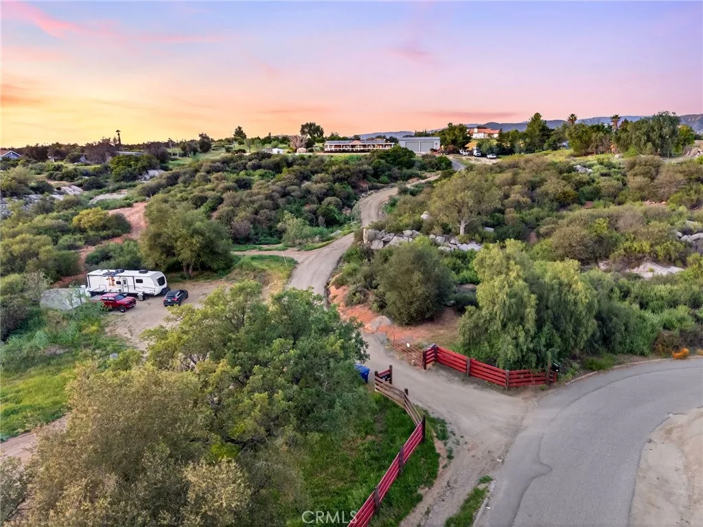 https://cdn.realtyfeed.com/cdn/127/306671128/ed88242398bf5e6456de4685d974ef0d.webp