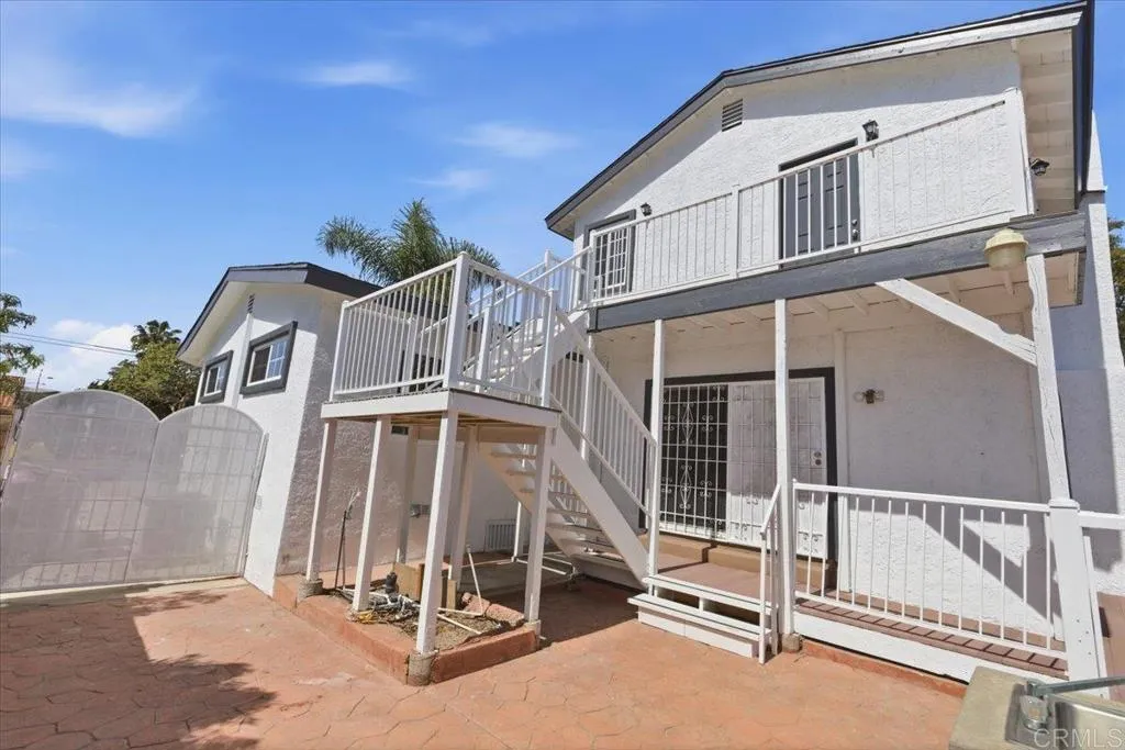 https://cdn.realtyfeed.com/cdn/127/306671152/a0bc3e28e0a84fab537cf132bf687116.webp
