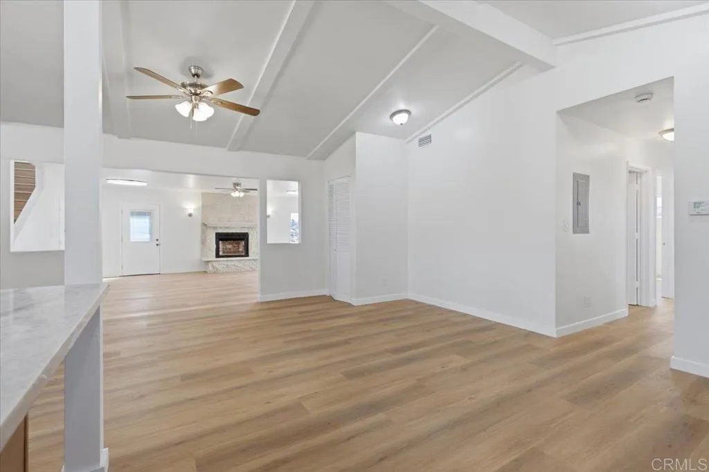 https://cdn.realtyfeed.com/cdn/127/306671152/c7275971ab0d44400a43b51a8fcf5941.webp