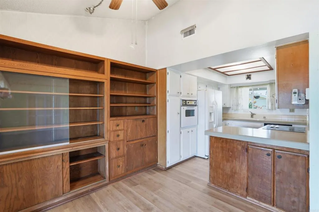 https://cdn.realtyfeed.com/cdn/127/306671191/7c89dda1b1ef40bb4705f7457a544123.webp