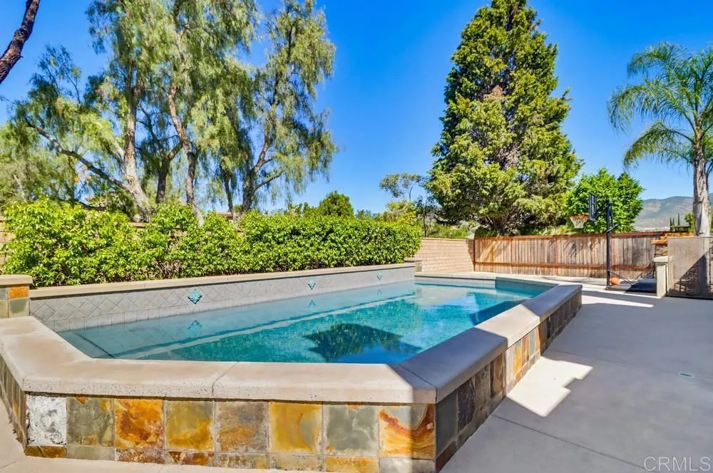 https://cdn.realtyfeed.com/cdn/127/306671213/2a112cf7b70acaa2c59c1689a6745e45.webp