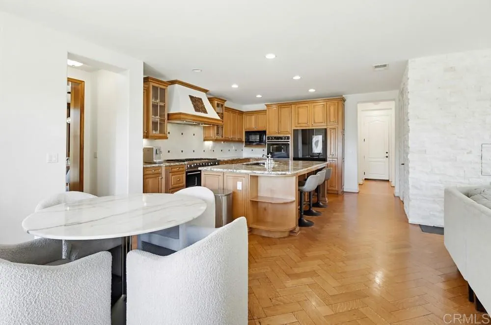 https://cdn.realtyfeed.com/cdn/127/306671213/346b15d709d4fbc592fdfbd51567d35d.webp