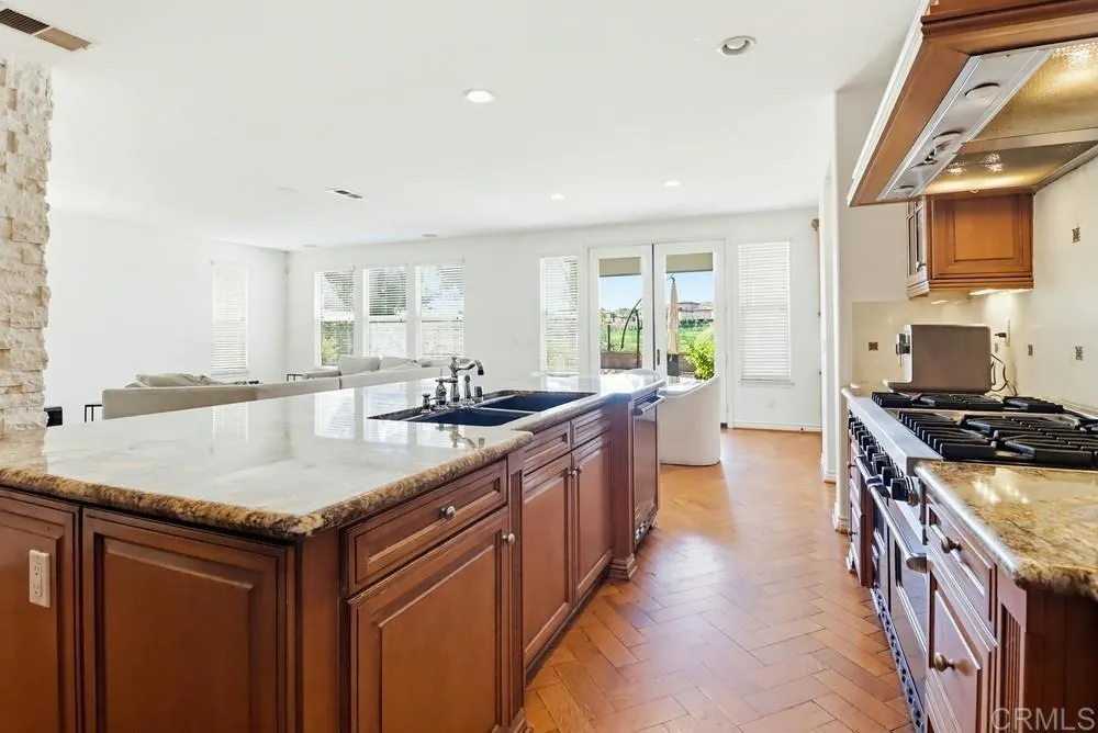https://cdn.realtyfeed.com/cdn/127/306671213/61dfb86d873de95b52e36a97fba50f72.webp