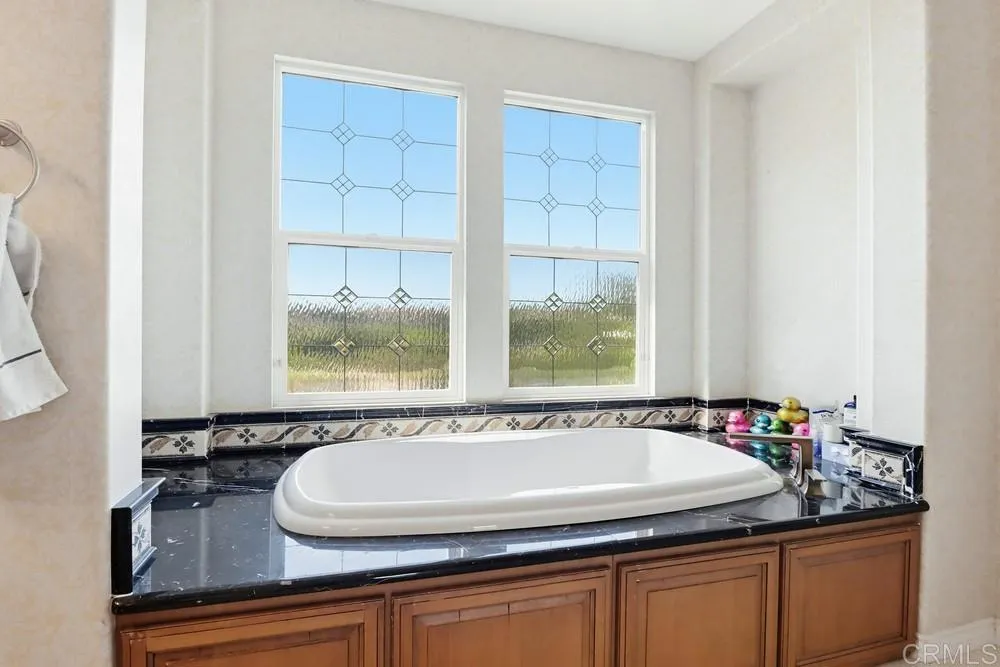 https://cdn.realtyfeed.com/cdn/127/306671213/6cf72bb54b40299edec5da138592fc81.webp