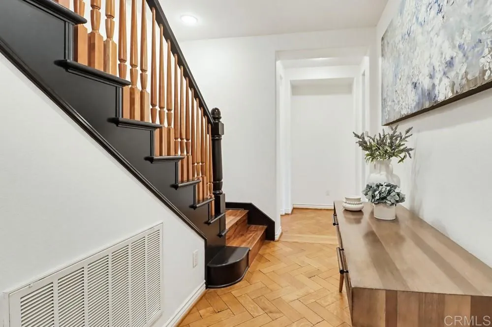 https://cdn.realtyfeed.com/cdn/127/306671213/93cd310a228f3172975cb32f0dd7f9e4.webp
