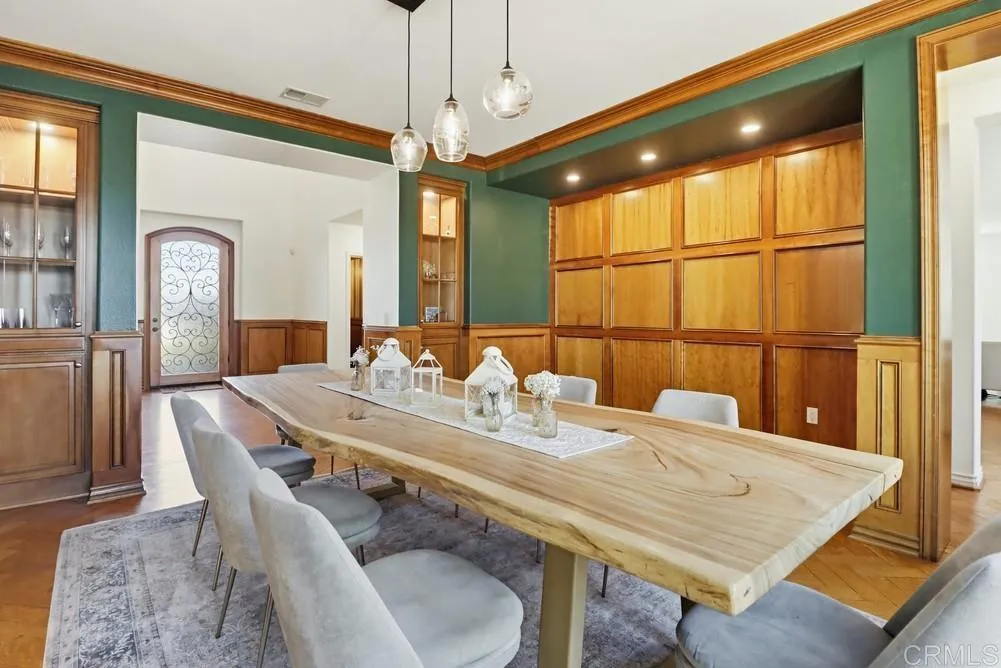 https://cdn.realtyfeed.com/cdn/127/306671213/ddff5c4f3c9fa441b134d88574b588c7.webp