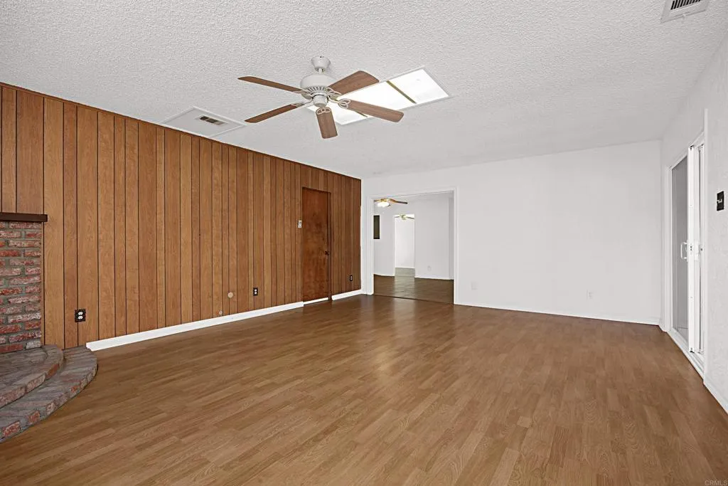 https://cdn.realtyfeed.com/cdn/127/306671244/40396329c066cb960303794c0f221ada.webp