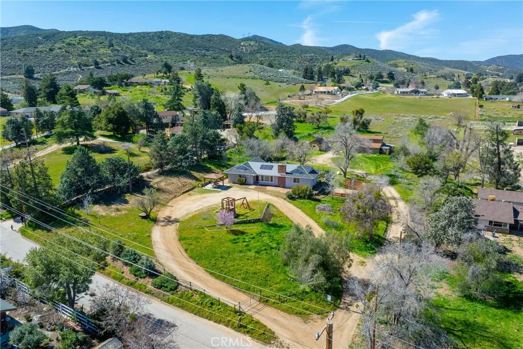 Leona Valley, CA 93551
