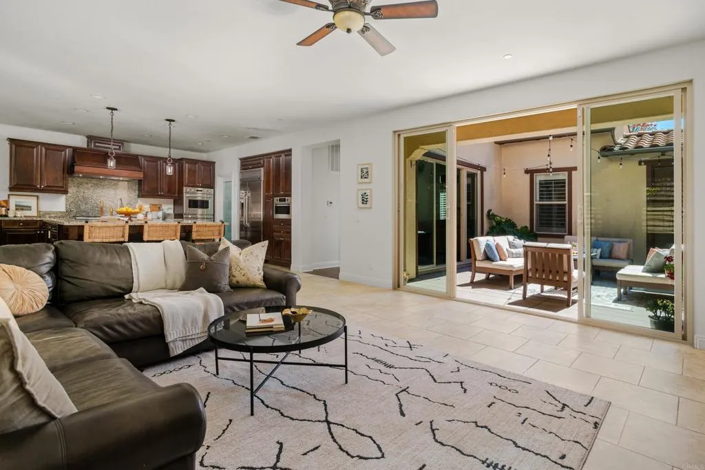 https://cdn.realtyfeed.com/cdn/127/306671269/42526ccc5f0306e85e98ad7f5d3be50d.webp