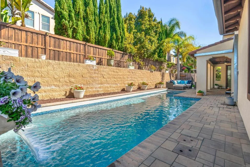 https://cdn.realtyfeed.com/cdn/127/306671269/42ce7be42e3b318c5092b6337680cb28.webp