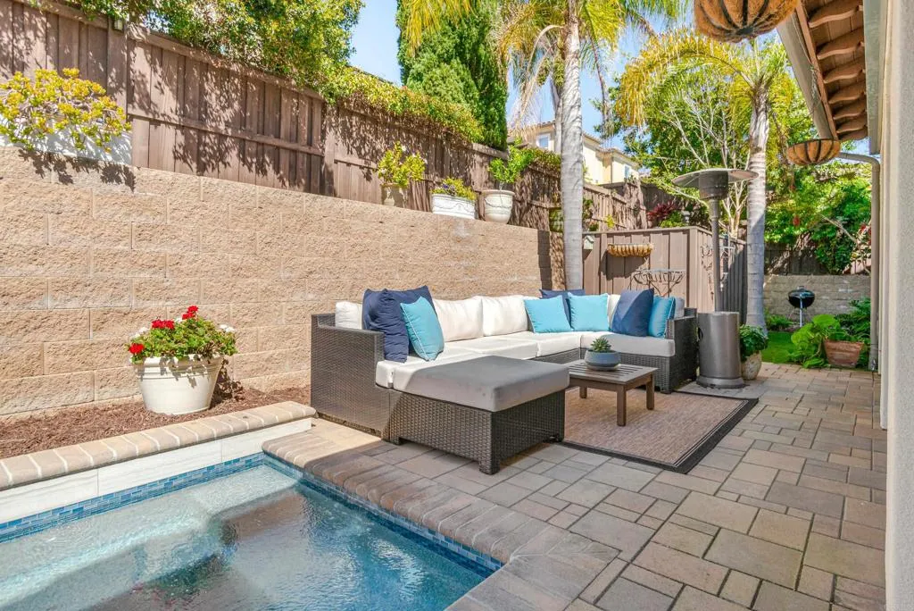https://cdn.realtyfeed.com/cdn/127/306671269/910d838a118939dfb81e42c4aa4d25c3.webp