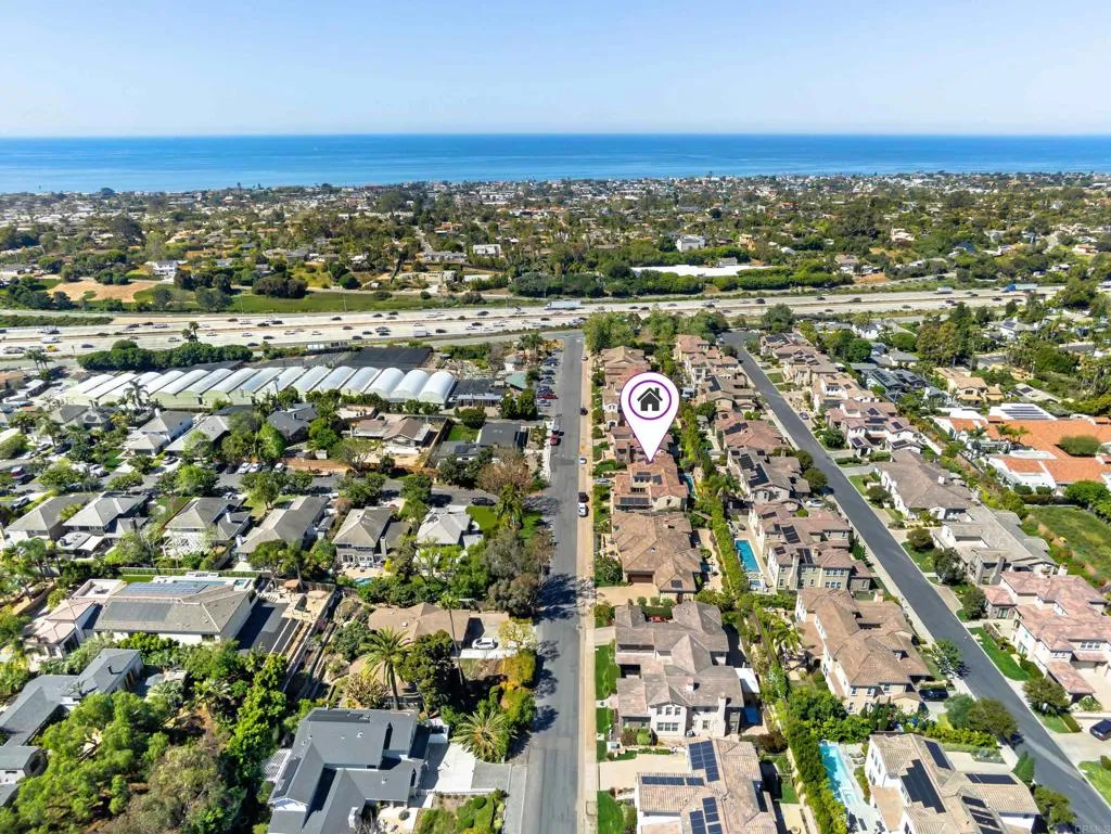 https://cdn.realtyfeed.com/cdn/127/306671269/d0c7bb5f56d0239cdd448d6acbf65328.webp