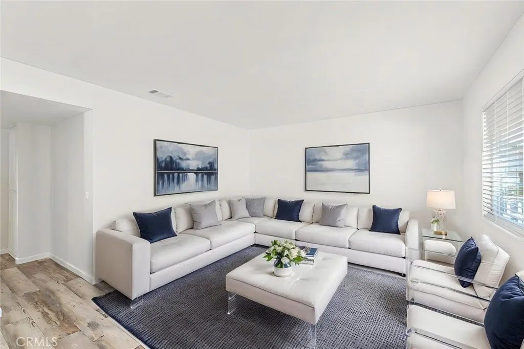 https://cdn.realtyfeed.com/cdn/127/306671270/955773957c2d7cbad78f5f28011ce036.webp