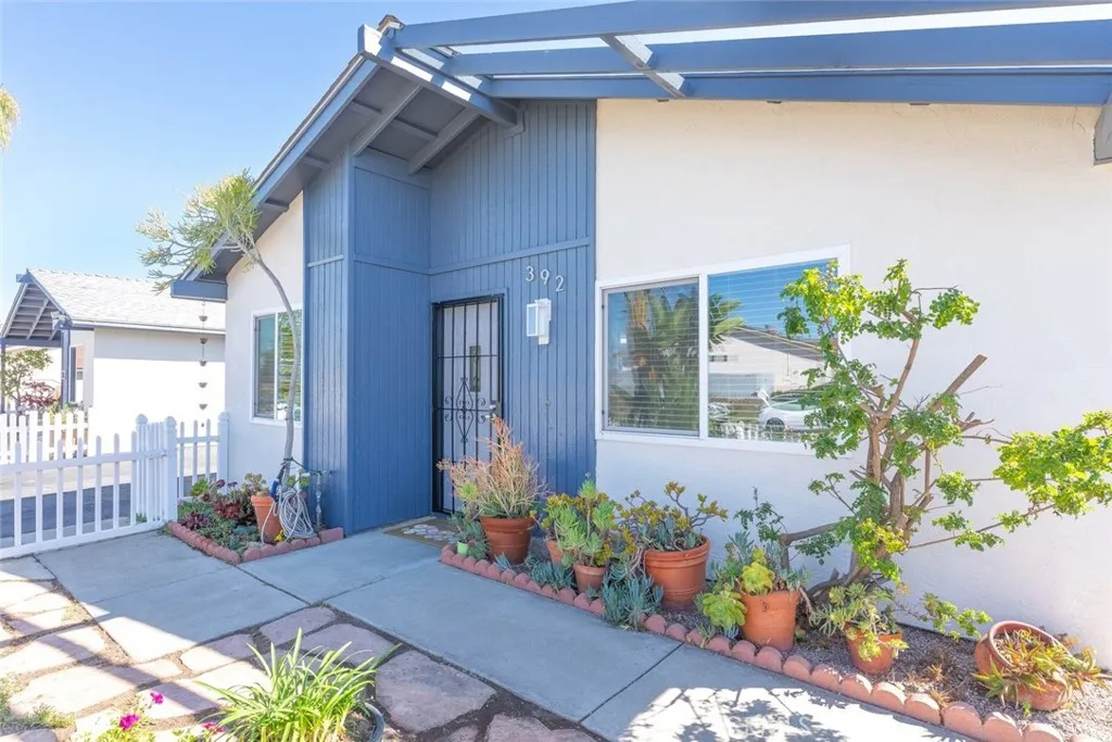 https://cdn.realtyfeed.com/cdn/127/306671270/d74a6a58b26e4040ba2dbf6be55e9d35.webp