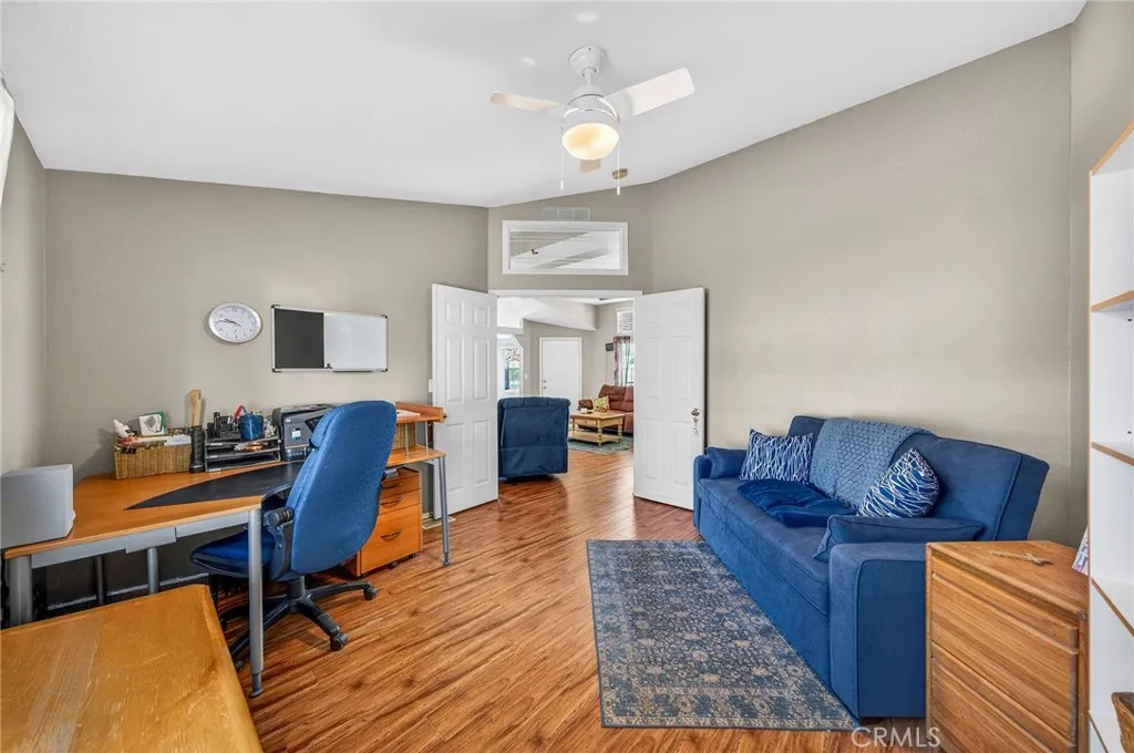 https://cdn.realtyfeed.com/cdn/127/306671272/100754085ec5bdc6657003351162ec02.webp