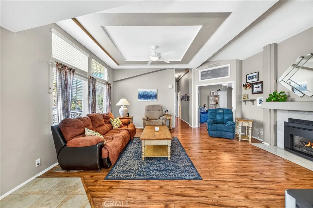 https://cdn.realtyfeed.com/cdn/127/306671272/582fc682fe4886524dd3a13e294498dd.webp