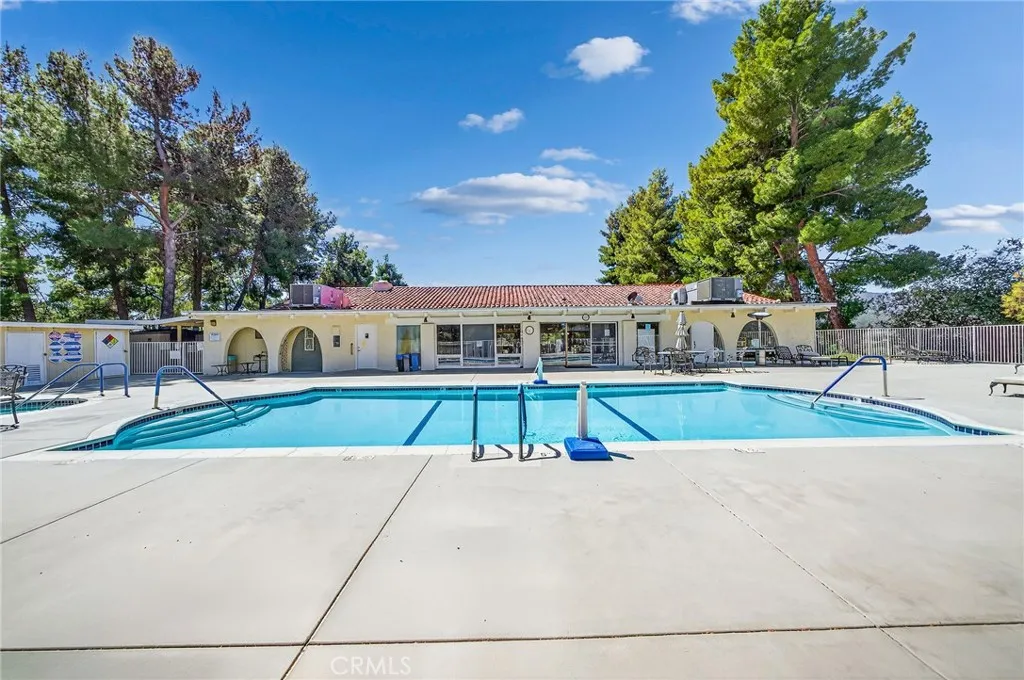 https://cdn.realtyfeed.com/cdn/127/306671272/b63abb5f87fb9e997b25533bd0b3d9b5.webp