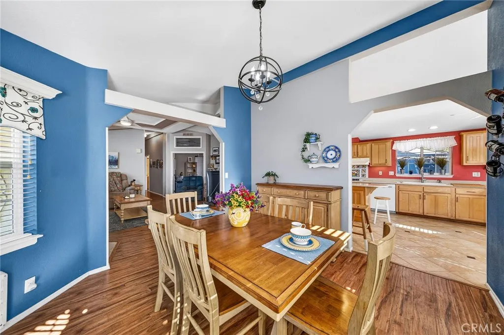 https://cdn.realtyfeed.com/cdn/127/306671272/c1a20f73e45d12bd6820ab76aabbb495.webp