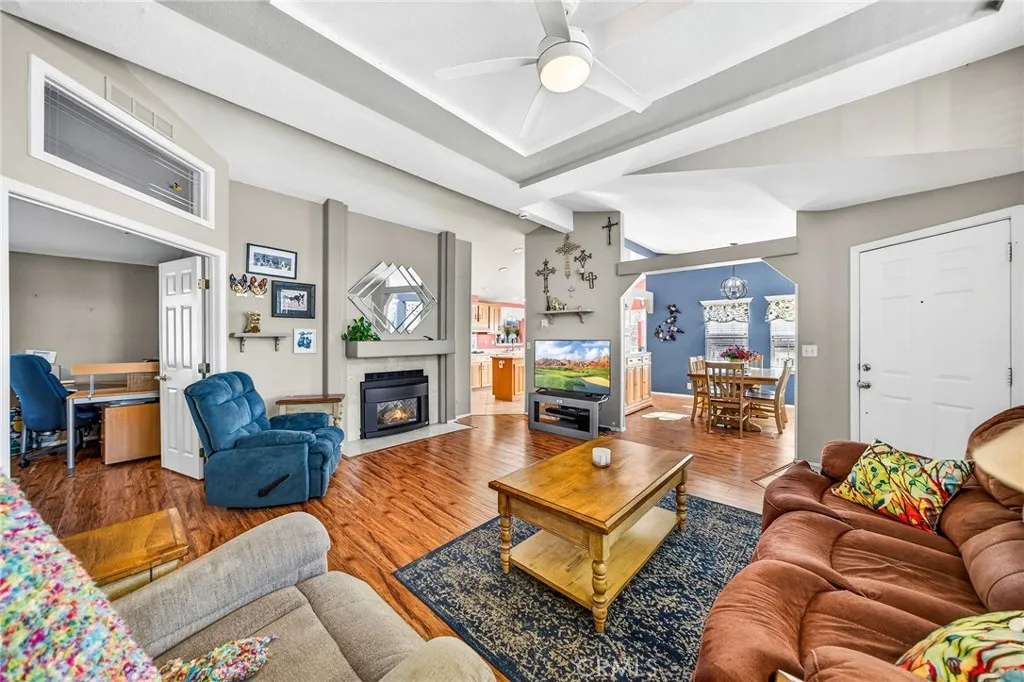https://cdn.realtyfeed.com/cdn/127/306671272/e567e3ccc1cdfc2d934da9827a3ed9e1.webp