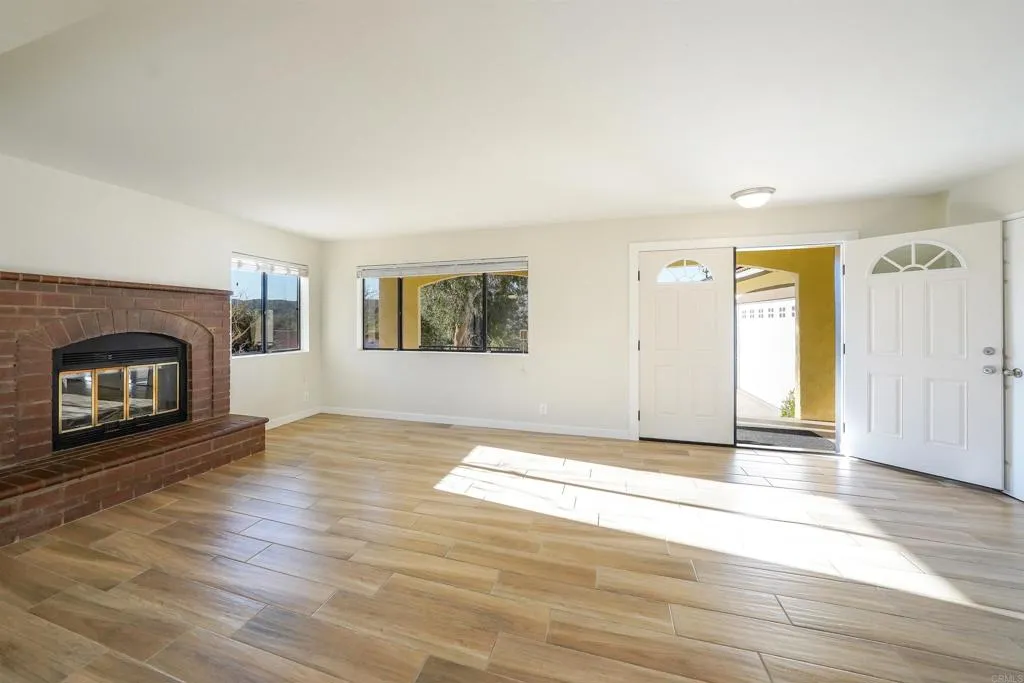 https://cdn.realtyfeed.com/cdn/127/306671329/6956b39b1f22ef14159b0f1b7dcb72fe.webp