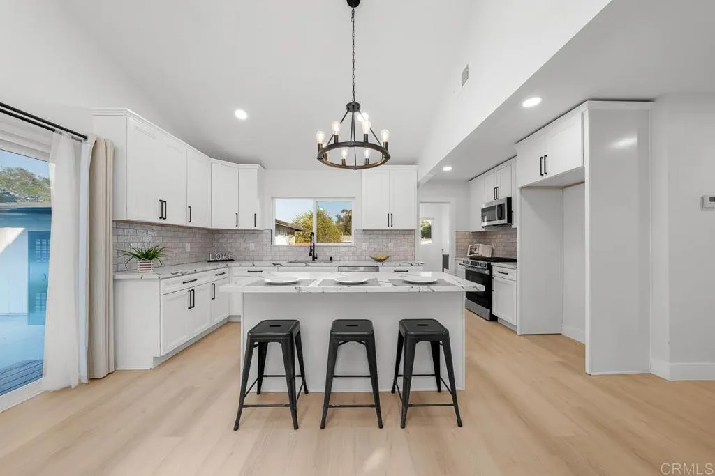 https://cdn.realtyfeed.com/cdn/127/306671348/1518e025c8fb61c8fbb8fe75674f8210.webp