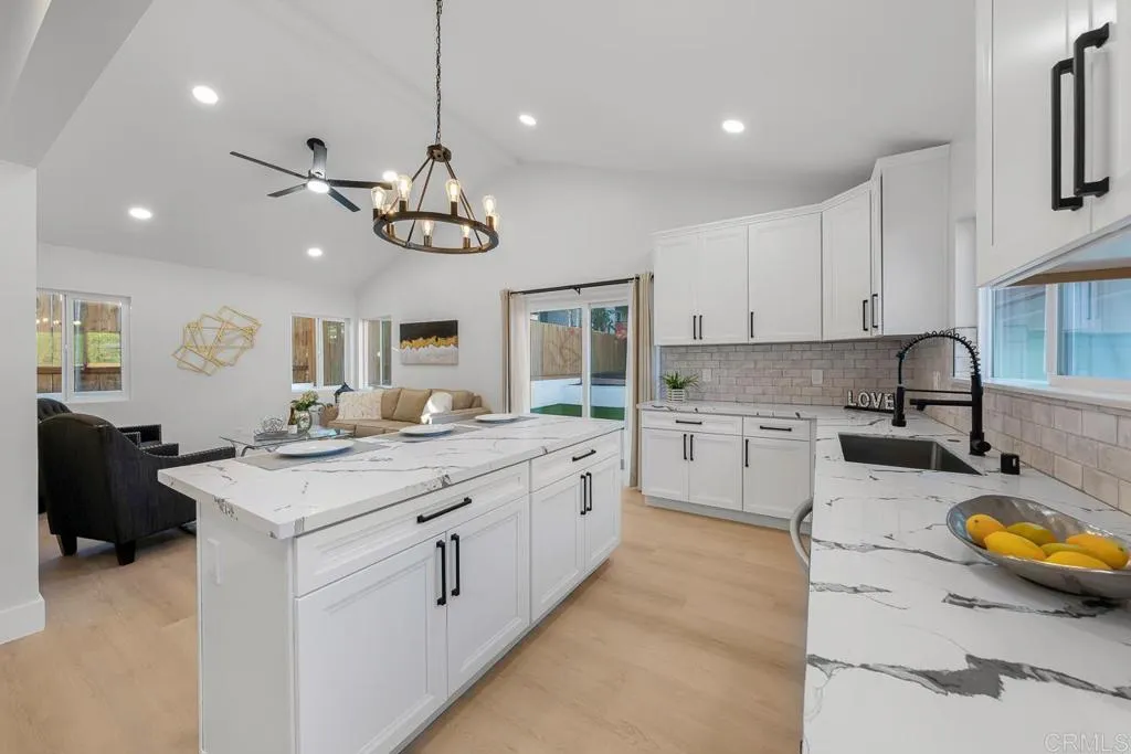 https://cdn.realtyfeed.com/cdn/127/306671348/28faed75b16711ae280c9d37be9526c6.webp