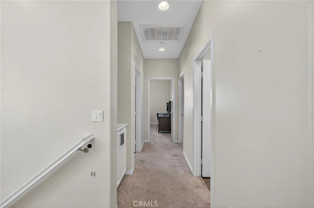 https://cdn.realtyfeed.com/cdn/127/306671352/8522e87694439e36abf9f4248bf4ff27.webp