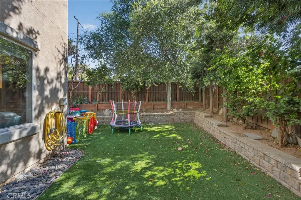 https://cdn.realtyfeed.com/cdn/127/306671352/869ff69b7b0b7f5a8b61965c1296aa55.webp