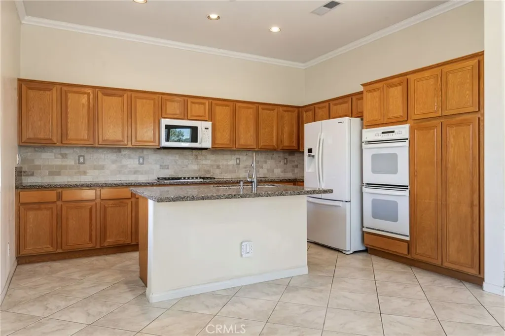 https://cdn.realtyfeed.com/cdn/127/306671355/52dd8721ca09dc355472184222daae65.webp
