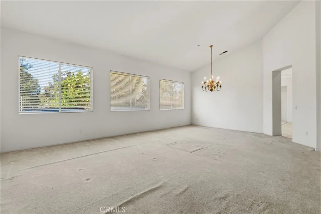 https://cdn.realtyfeed.com/cdn/127/306671355/8c4a848174353e6cd5ff04637f9612b8.webp