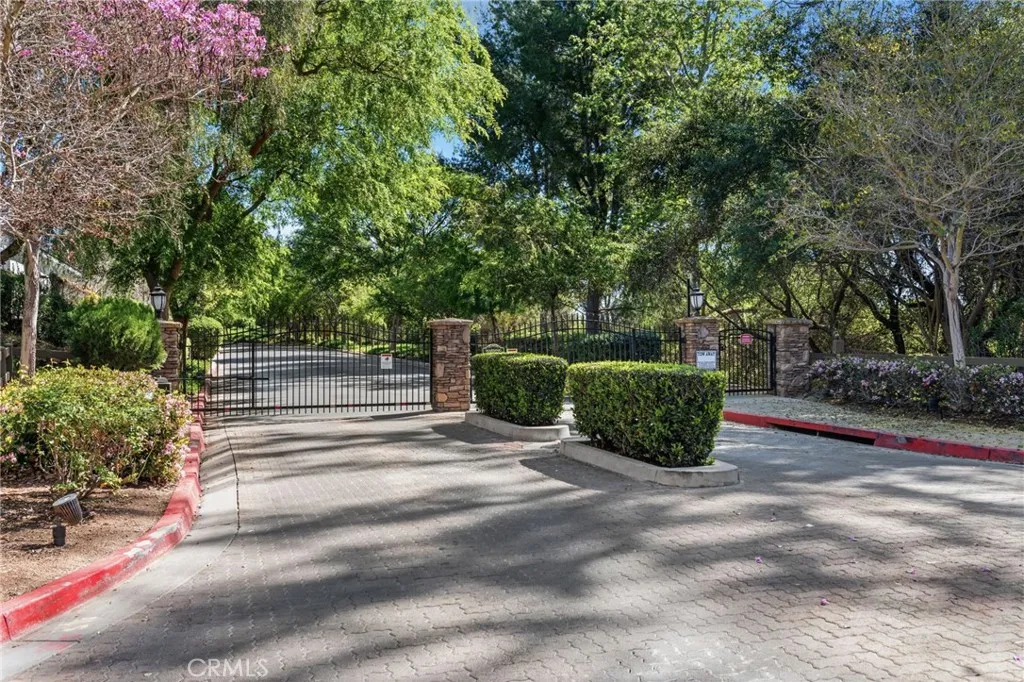 https://cdn.realtyfeed.com/cdn/127/306671355/91319ec41ff835da3c1d3de7ab45cb96.webp