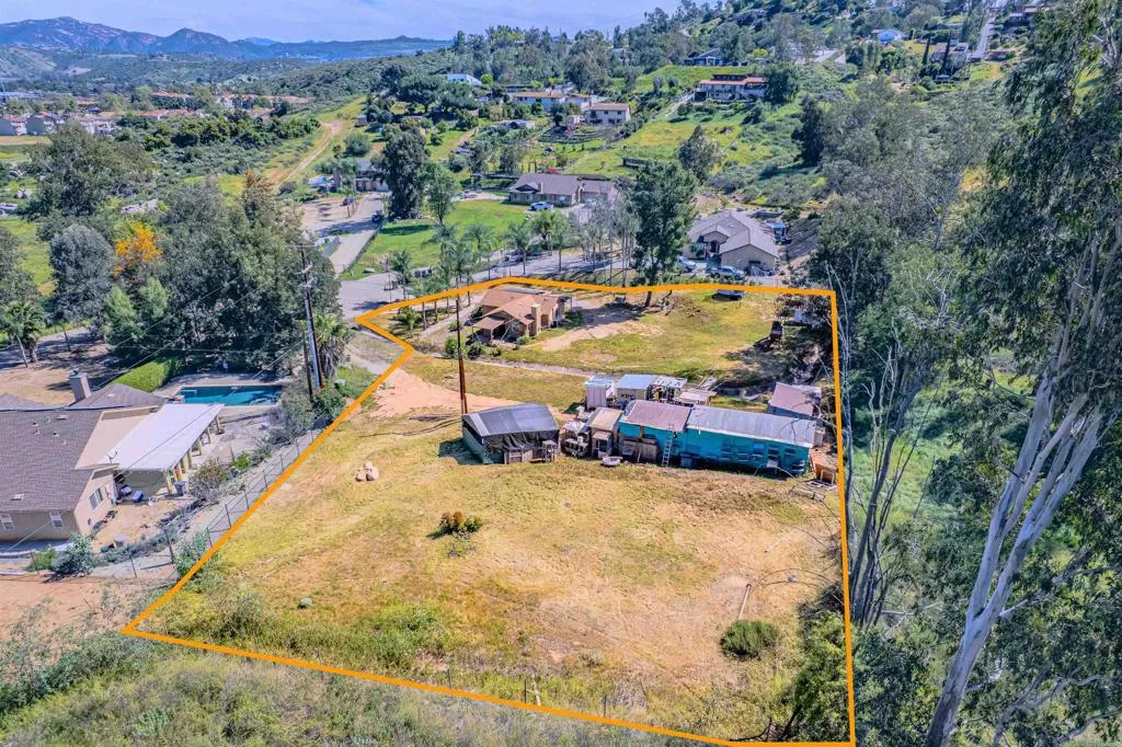 https://cdn.realtyfeed.com/cdn/127/306671442/80ad73d18edcf33706f2e243fc13d9bb.webp