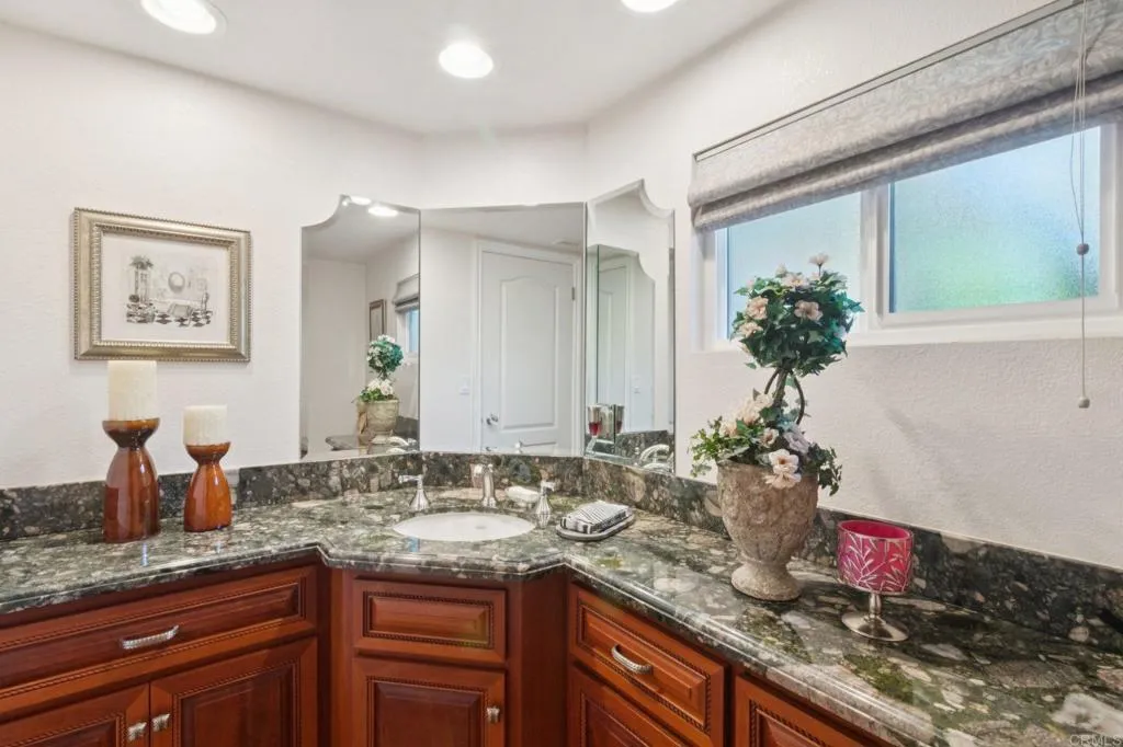 https://cdn.realtyfeed.com/cdn/127/306671447/2e1127713da245e99d0b9d9f6cb5e7d7.webp