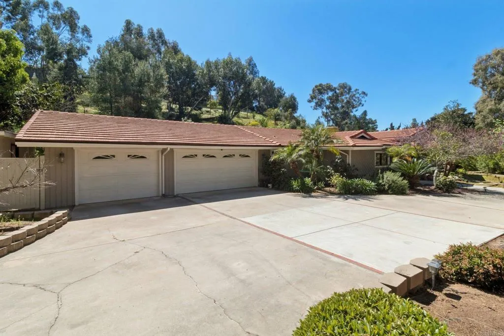 https://cdn.realtyfeed.com/cdn/127/306671447/344e4c63c054e865d6e570e7c61beca3.webp