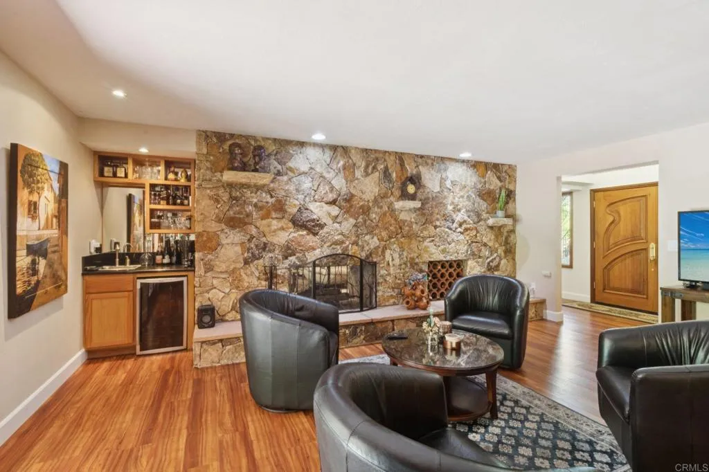 https://cdn.realtyfeed.com/cdn/127/306671447/58ce77b0ce09498c3188adf6c821eab6.webp