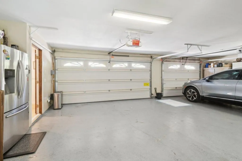 https://cdn.realtyfeed.com/cdn/127/306671447/b15202cedc2d55e0b49f37c265d8f050.webp