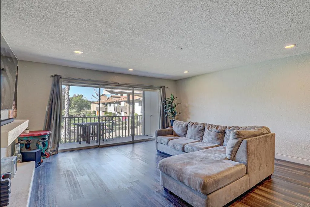 https://cdn.realtyfeed.com/cdn/127/306671497/8074895075b6f83a7348d7e5d48bd403.webp