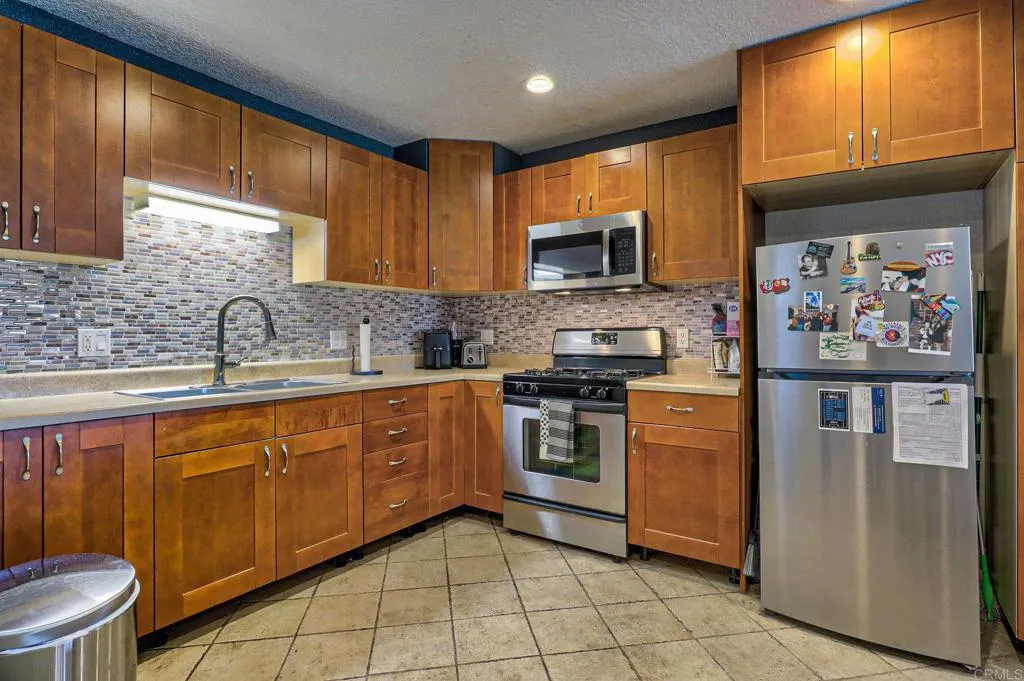 https://cdn.realtyfeed.com/cdn/127/306671497/eca862540988adb8ced0b81d9cb71f26.webp