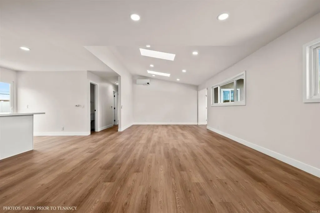 https://cdn.realtyfeed.com/cdn/127/306671559/8f75f689450b5ff9035c58c22e1c4a04.webp