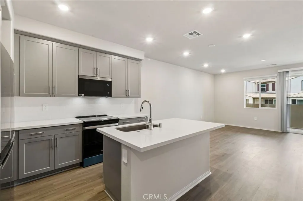 Photo #9: OC26056765 Listing: Photo #9