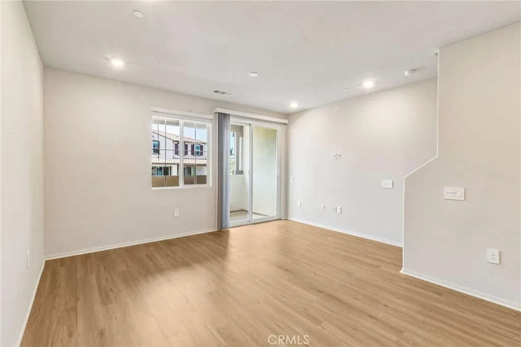 Photo #3: OC26056765 Listing: Photo #3