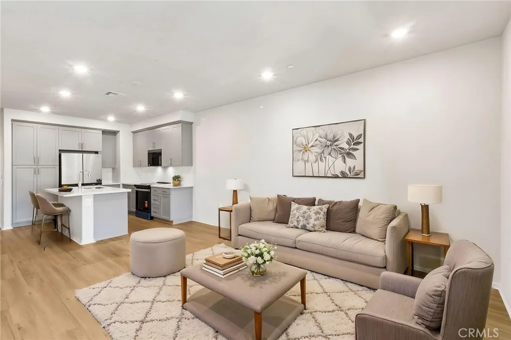 Photo #7: OC26056765 Listing: Photo #7