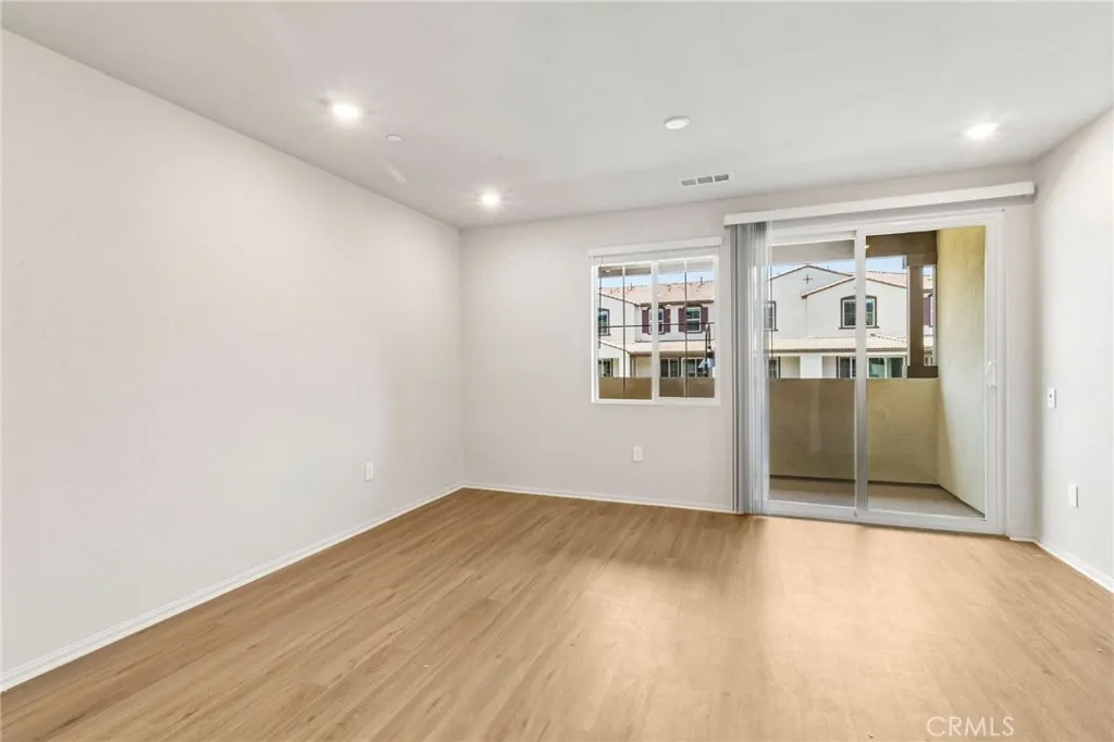 Photo #8: OC26056765 Listing: Photo #8