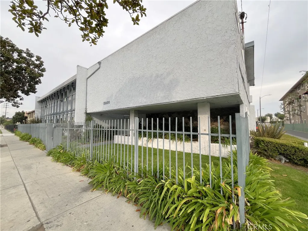 12926 Doty Avenue Unit 20, Hawthorne, CA 90250