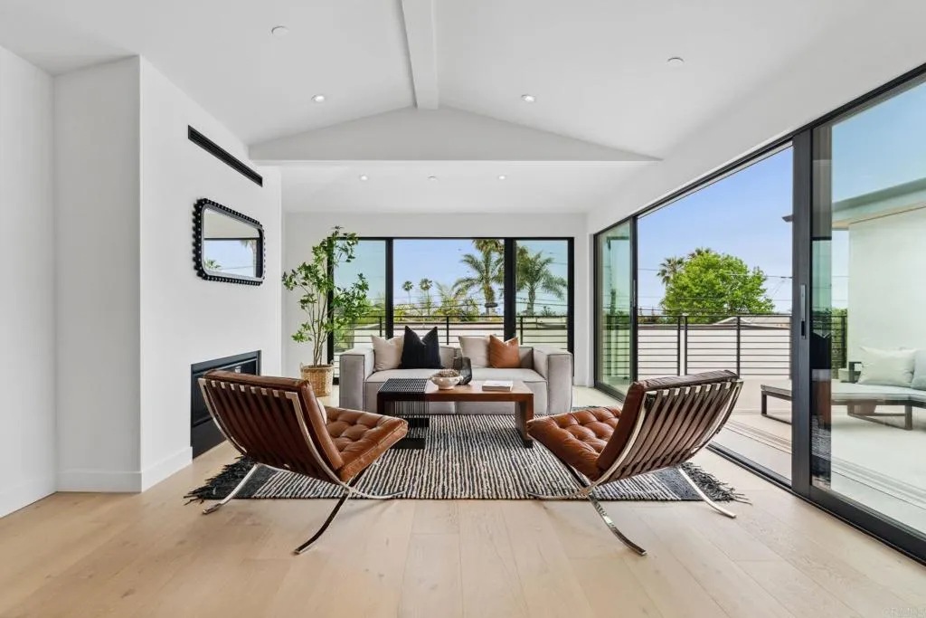 2052 Montgomery Avenue, Cardiff By The Sea, CA, 92007