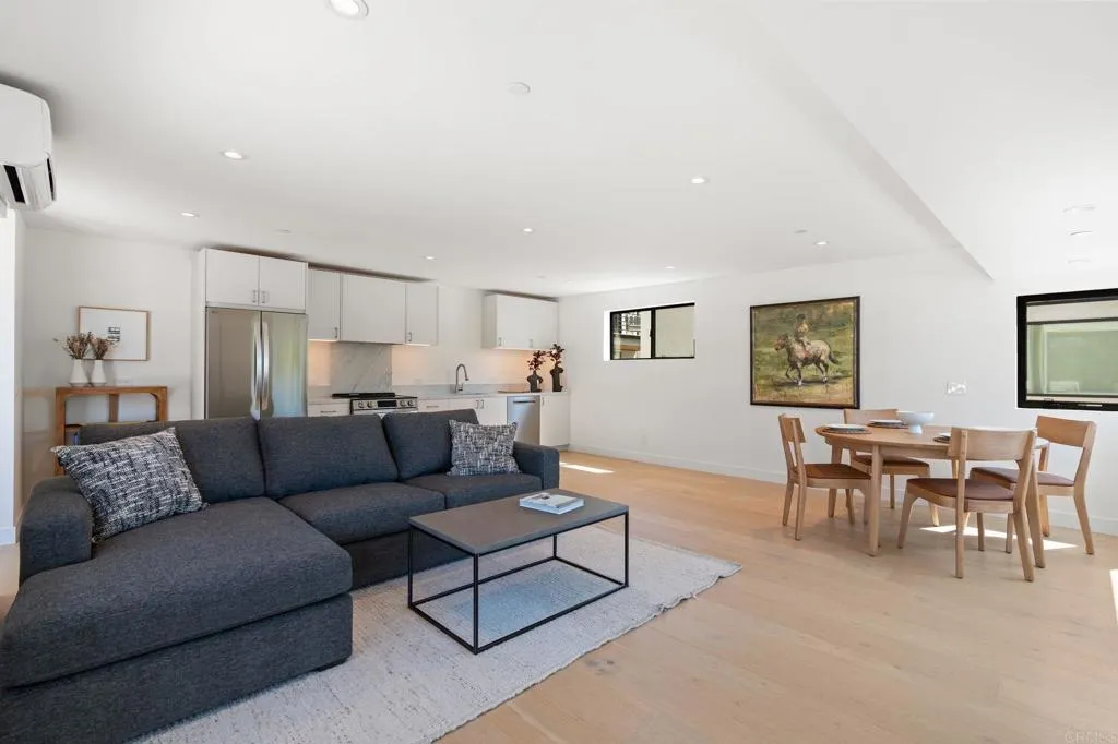 https://cdn.realtyfeed.com/cdn/127/306671705/e2274f49c8bade850ed7df6bcd5bde95.webp