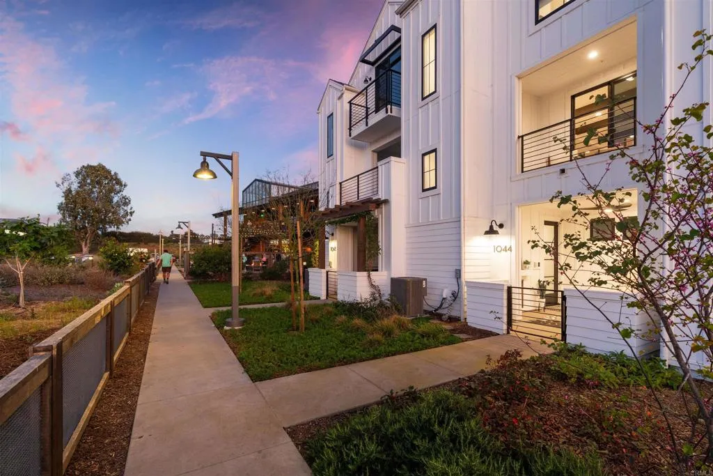 Photo #10: NDP2602672 Listing: Photo #10