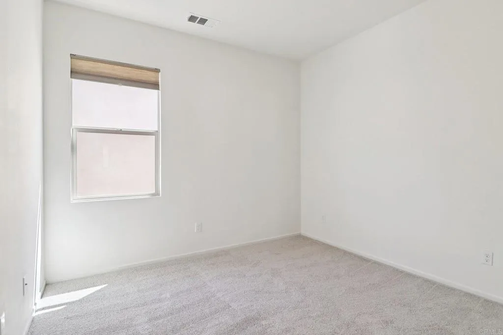 https://cdn.realtyfeed.com/cdn/127/306671753/d193984d3bb294c787f1f5209ba43523.webp