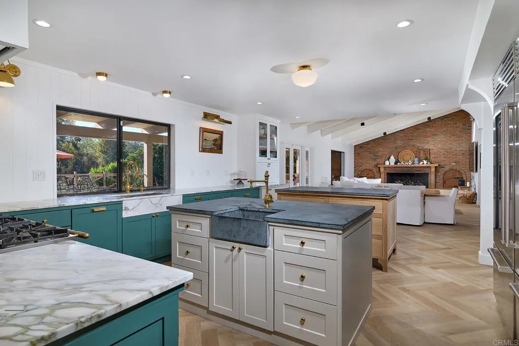https://cdn.realtyfeed.com/cdn/127/306671763/0b90fb95a4eda9ba61a458af4a103e44.webp