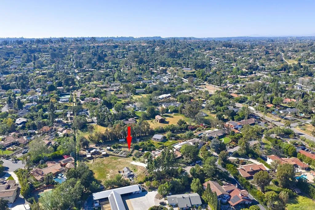 https://cdn.realtyfeed.com/cdn/127/306671763/872aa2e78451898b84d23ad5a8215e56.webp